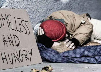 4.5 Million UK Children in Poverty, Government Under Fire