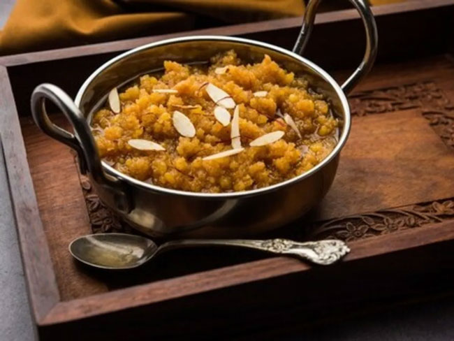 Special for Bhai Dooj: Make Delicious Moong Dal Halwa at Home