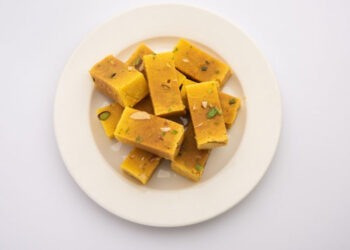 Rava Mysore Pak – A New Twist to a Traditional Sweet