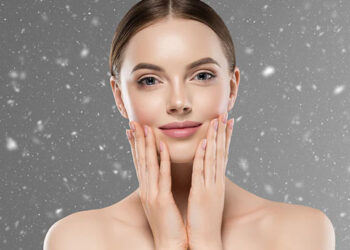 Winter Glow: Protect Your Skin in Cold and Foggy Weather