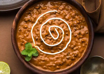 Festive Flavors for Karva Chauth – Creamy Punjabi Dal Makhani