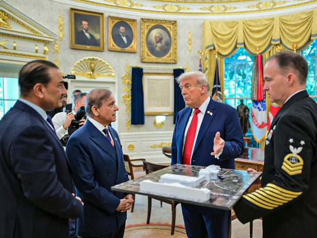 Rare Earth Minerals Deal Sparks Uproar in Pakistan as First Shipment Reaches U.S.