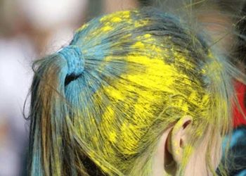 How to Remove Holi Colors from Hair: Simple and Natural Remedies