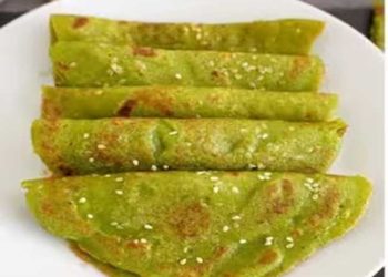 Spinach Cheela: A Healthy and Delicious Breakfast Option