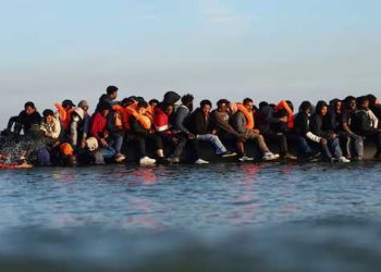 UK to Pay France Up to $892 Million in New Deal to Curb Migrant Crossings